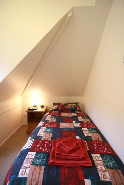 Abacus Bed And Breakfast, Blackwater, Hampshire Camberley Ruang foto